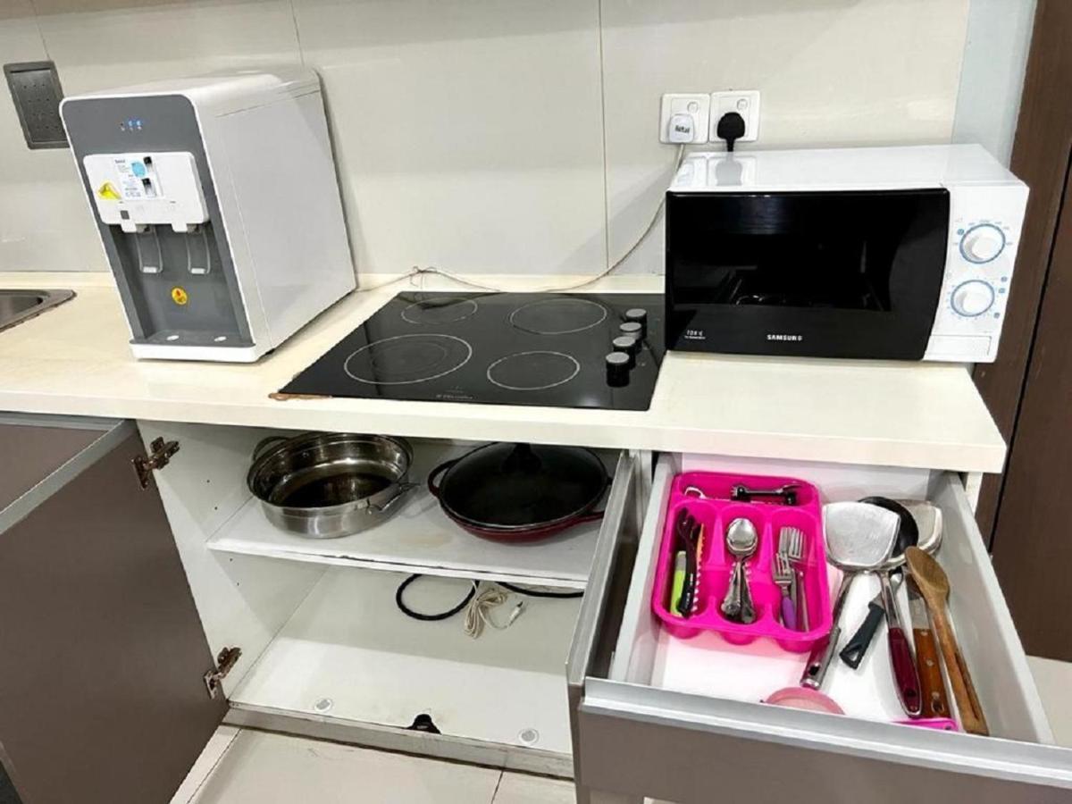 쿠알라룸푸르 리갈리아 스카이풀 돔 Kl 호스텔 외부 사진